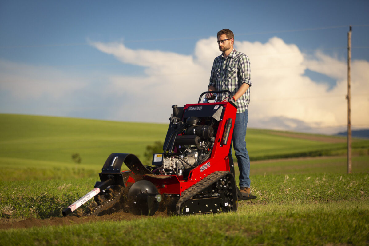 barreto-2324rtk-track-trencher